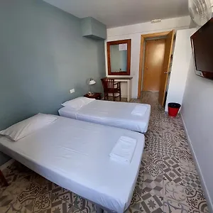  Hostal Sants Bcn España